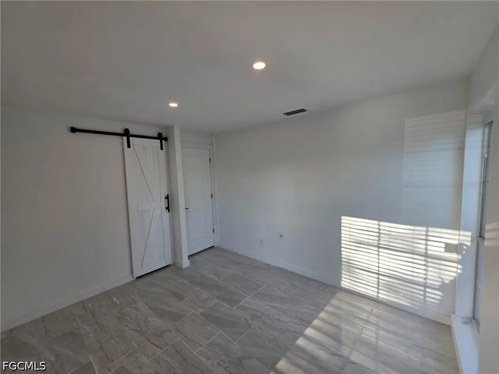 2709 SE 17th Avenue Cape Coral FL 33904