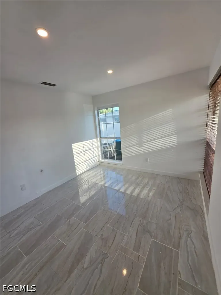 2709 SE 17th Avenue Cape Coral FL 33904