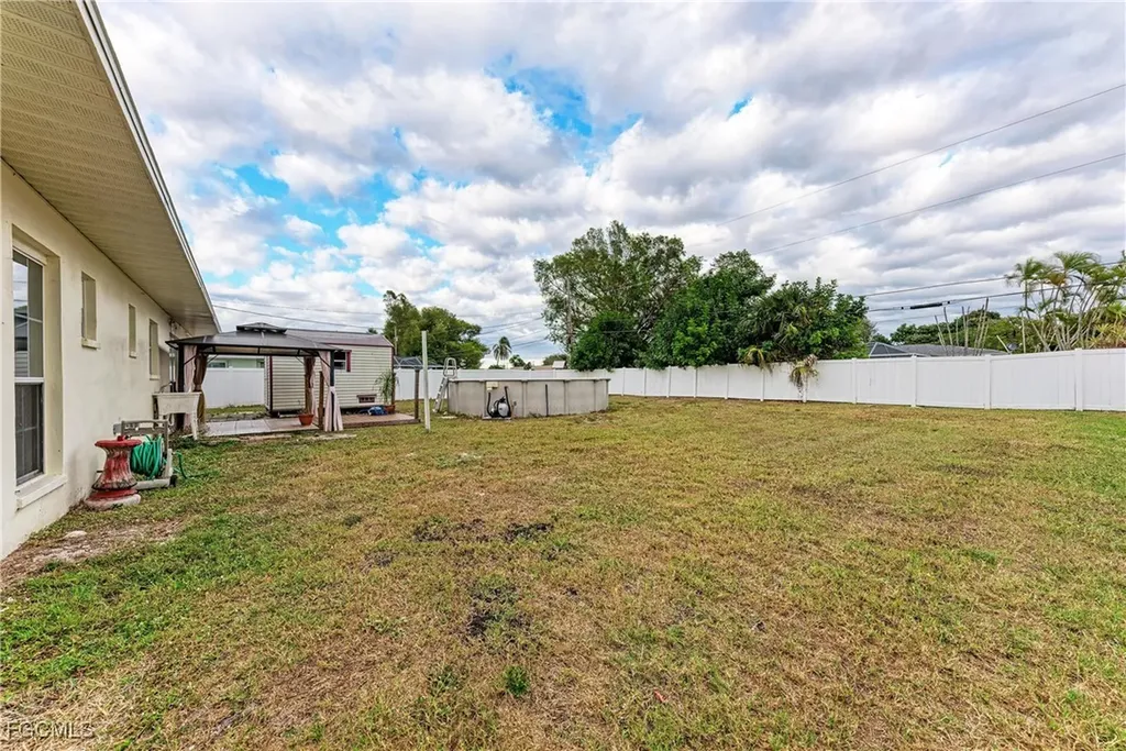 2709 SE 17th Avenue Cape Coral FL 33904