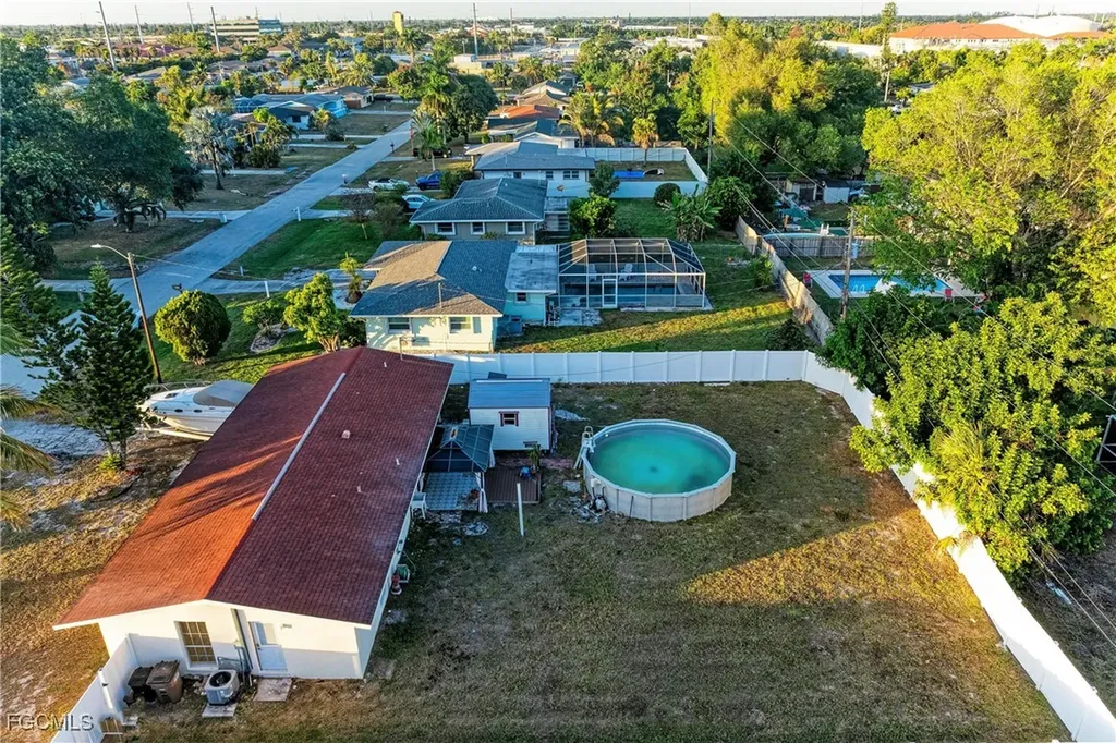 2709 SE 17th Avenue Cape Coral FL 33904