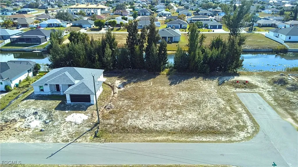 122 NE 9th Street Cape Coral FL 33909