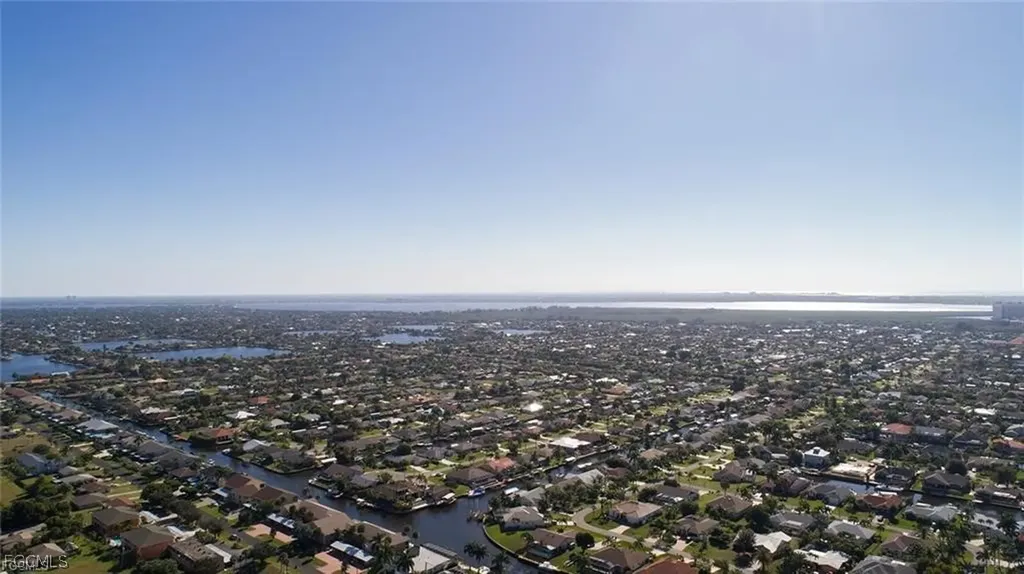4622 SW 12th Place Cape Coral FL 33914