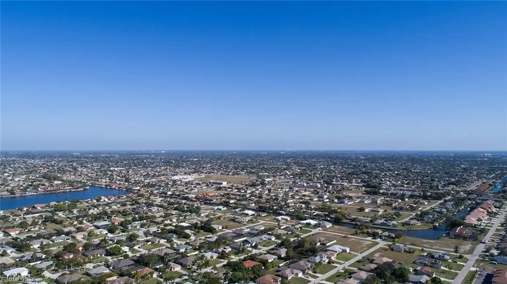 4622 SW 12th Place Cape Coral FL 33914