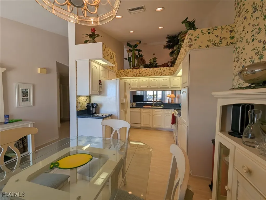 4622 SW 12th Place Cape Coral FL 33914