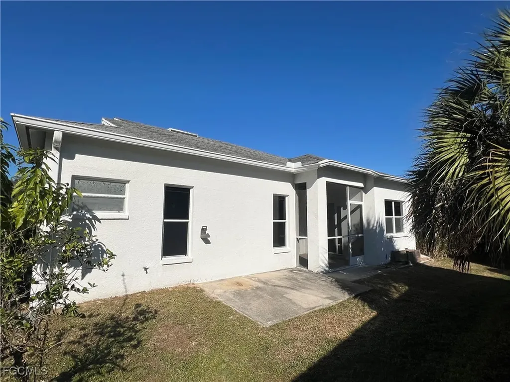 10730 Bahia Terrado Circle Estero FL 33928