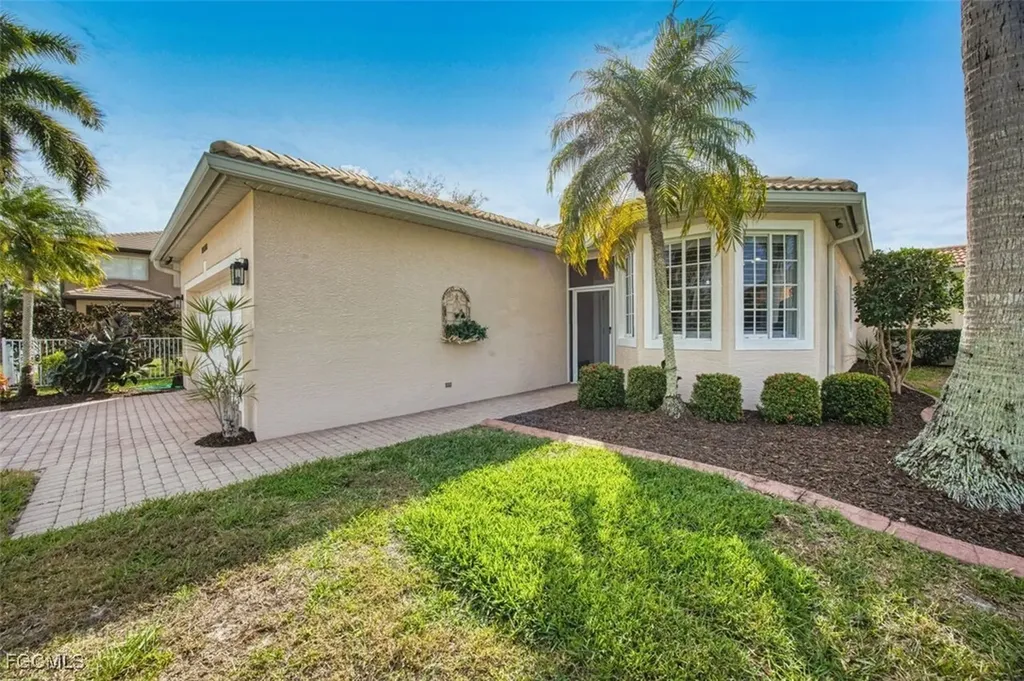 7905 Summer Lake Court Fort Myers FL 33907