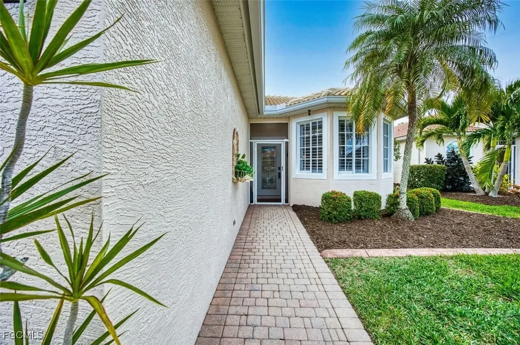 7905 Summer Lake Court Fort Myers FL 33907
