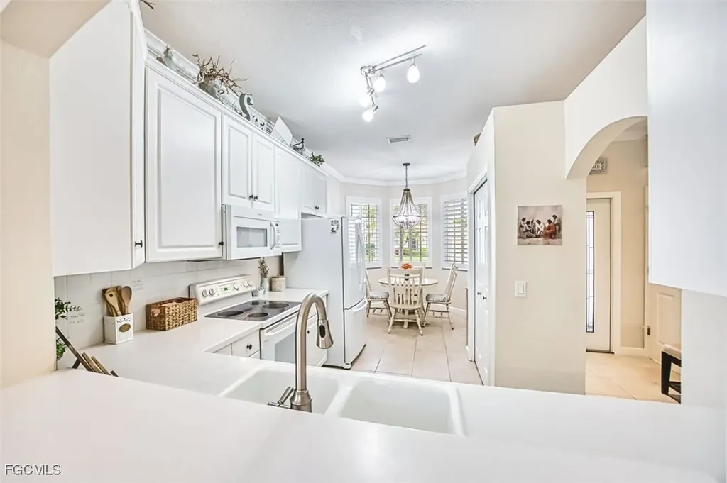 7905 Summer Lake Court Fort Myers FL 33907