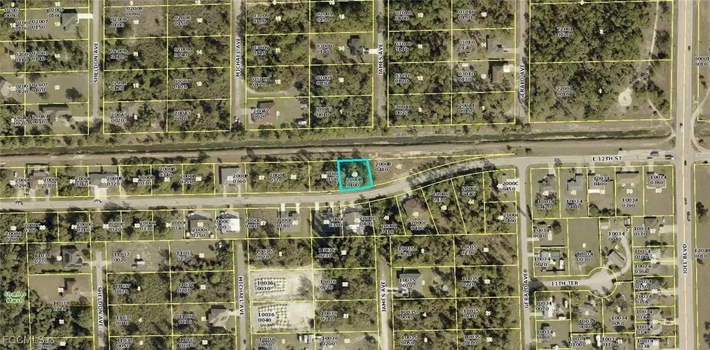 2031/2033 E 12th Street Lehigh Acres FL 33972