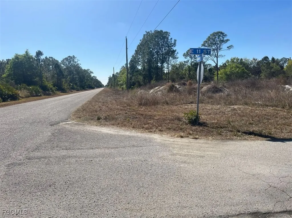 3307 E 11th Street Lehigh Acres FL 33972