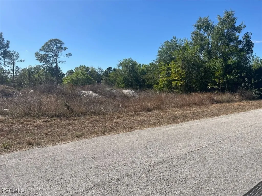 3307 E 11th Street Lehigh Acres FL 33972