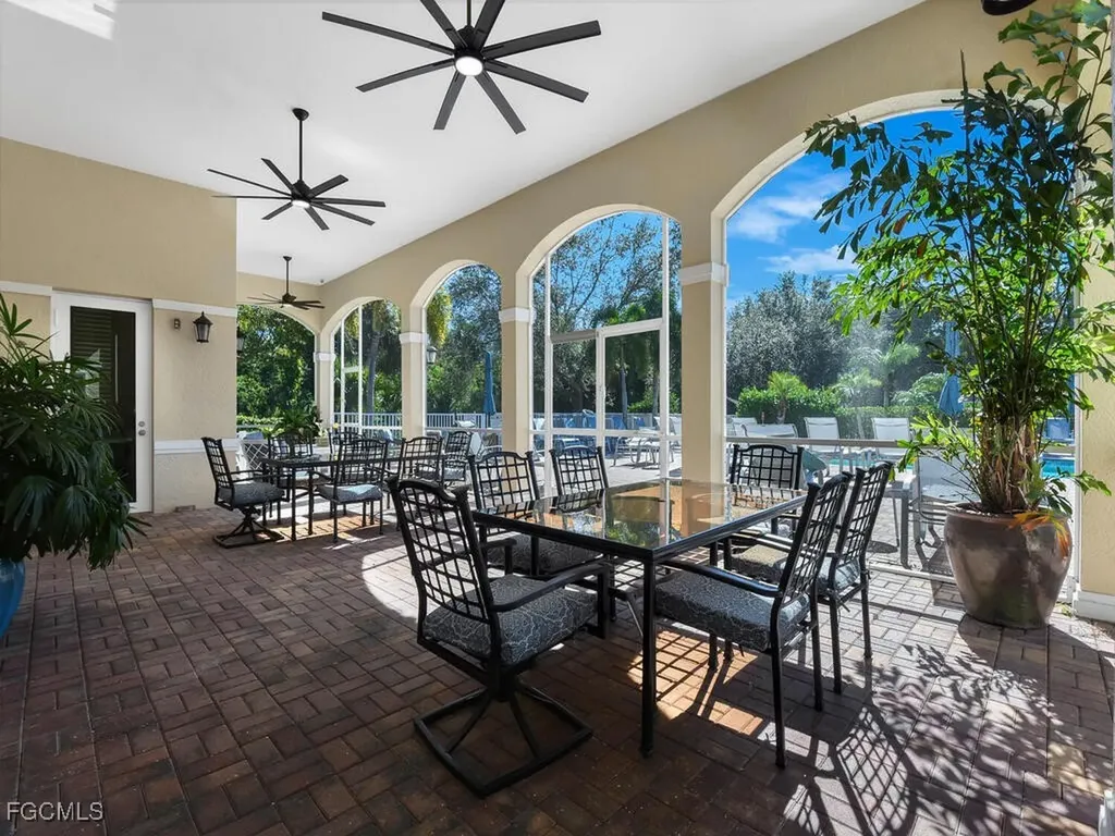 4500 Botanical Place Circle Naples FL 34112