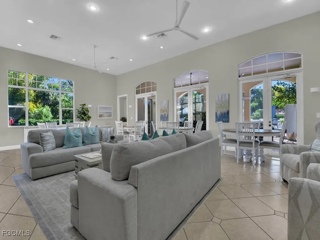 4500 Botanical Place Circle Naples FL 34112