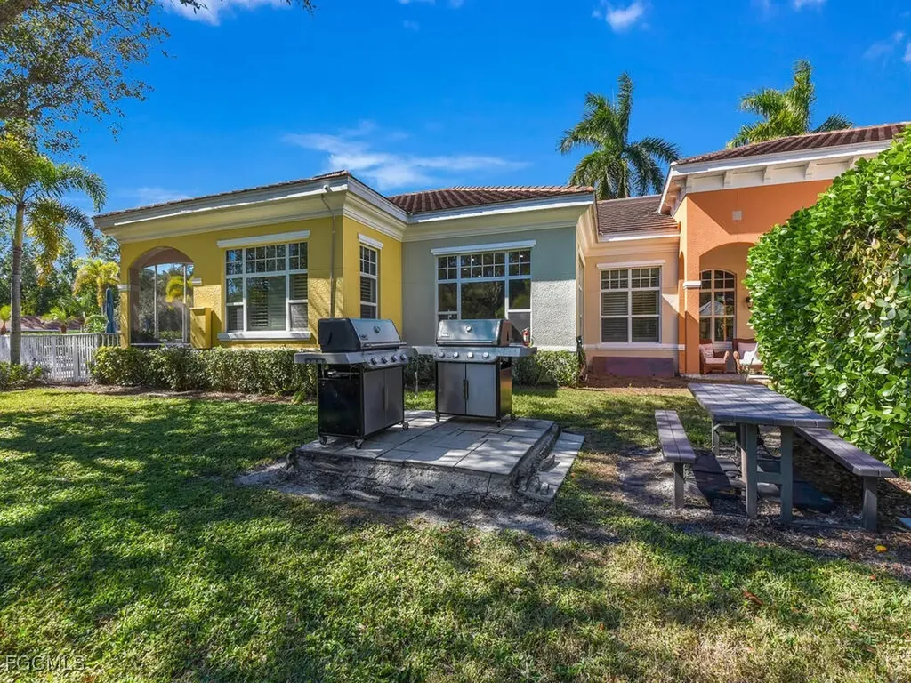 4500 Botanical Place Circle Naples FL 34112