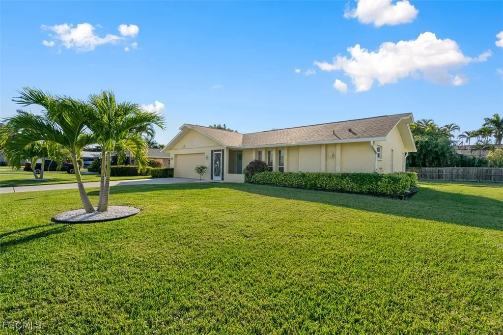 15048 Bonaire Circle Fort Myers FL 33908