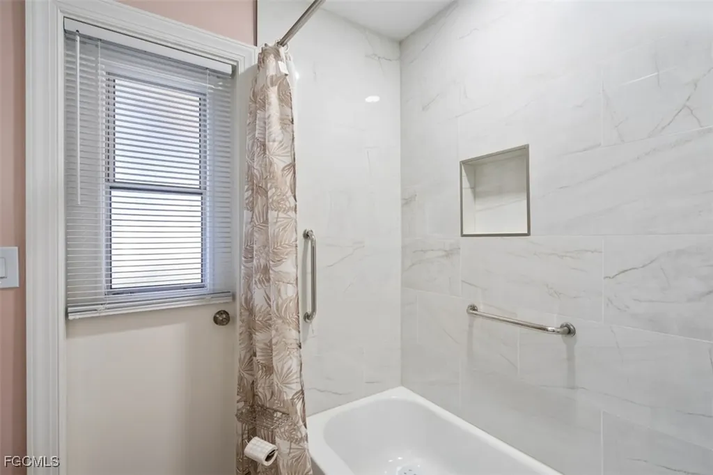 15048 Bonaire Circle Fort Myers FL 33908
