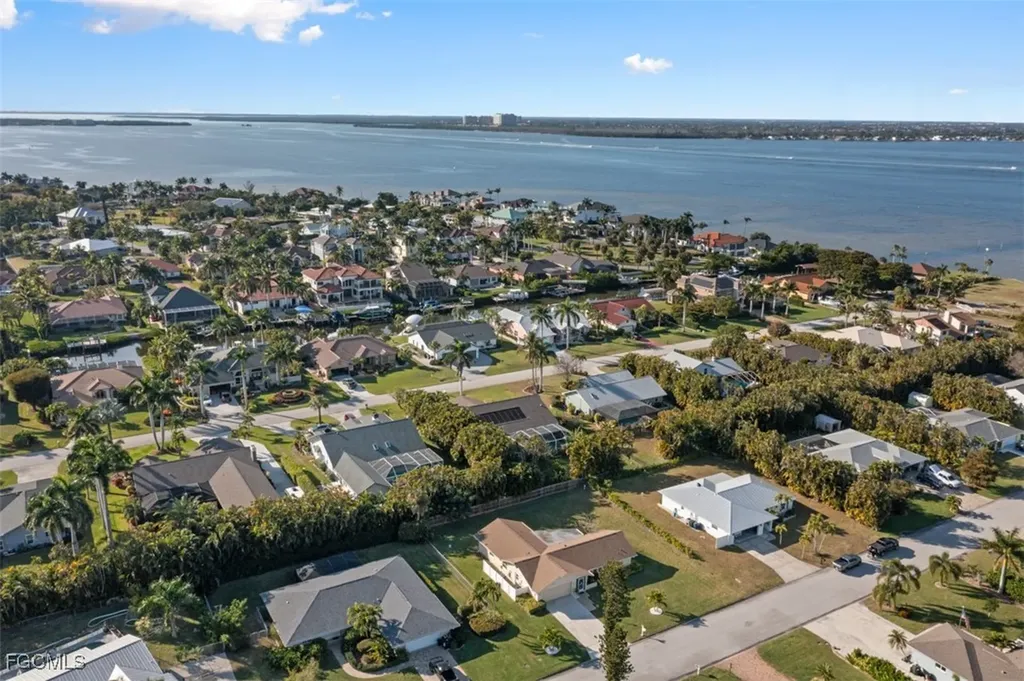 15048 Bonaire Circle Fort Myers FL 33908