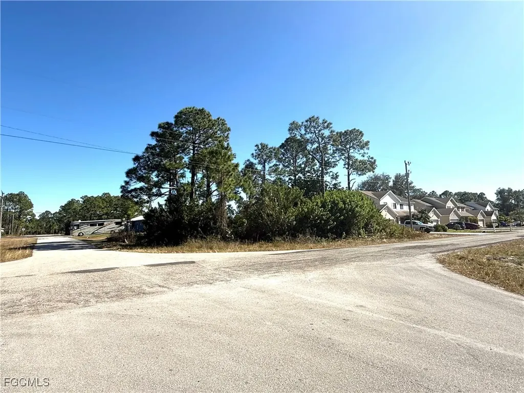 715 Bedford Drive Lehigh Acres FL 33974