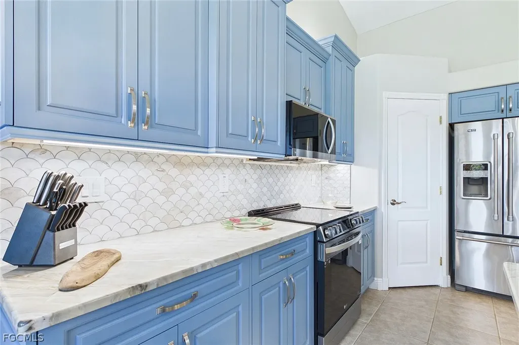 18220 Riverchase Court Alva FL 33920