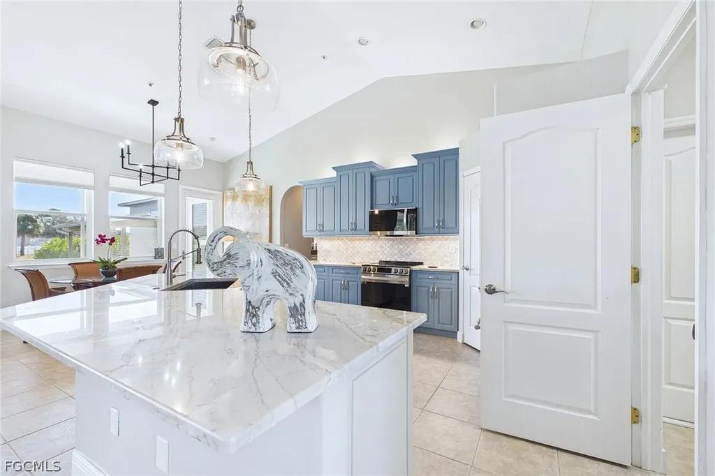 18220 Riverchase Court Alva FL 33920