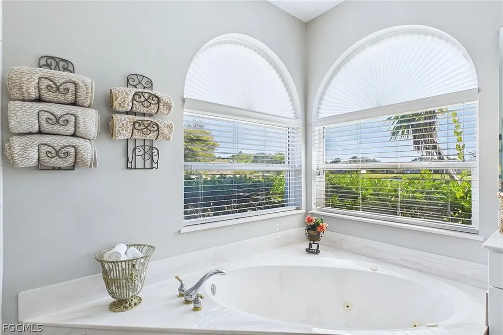 18220 Riverchase Court Alva FL 33920