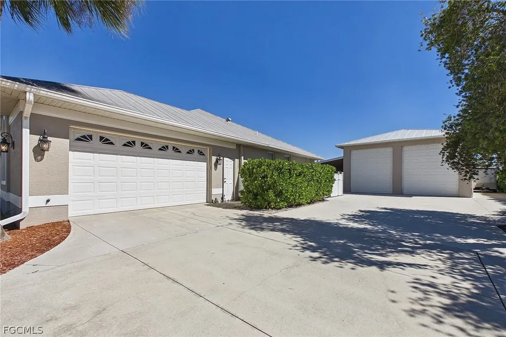 18220 Riverchase Court Alva FL 33920