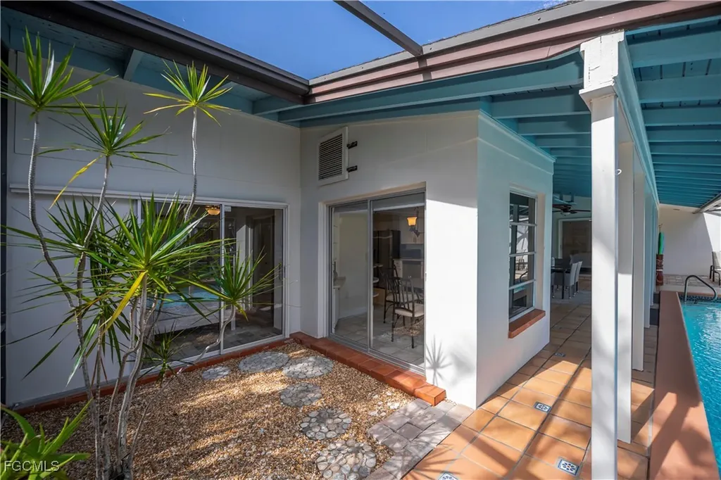 3511 SE 18th Place Cape Coral FL 33904