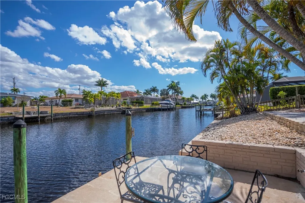 3511 SE 18th Place Cape Coral FL 33904