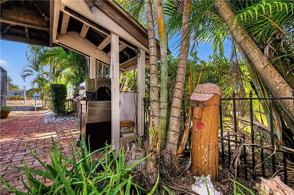 3511 SE 18th Place Cape Coral FL 33904