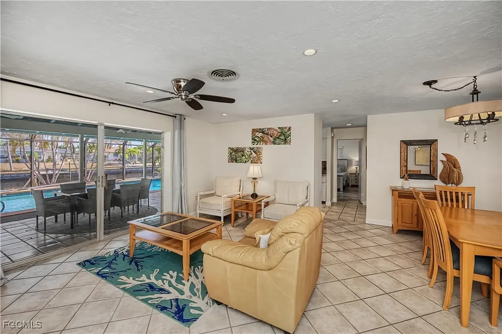 3511 SE 18th Place Cape Coral FL 33904