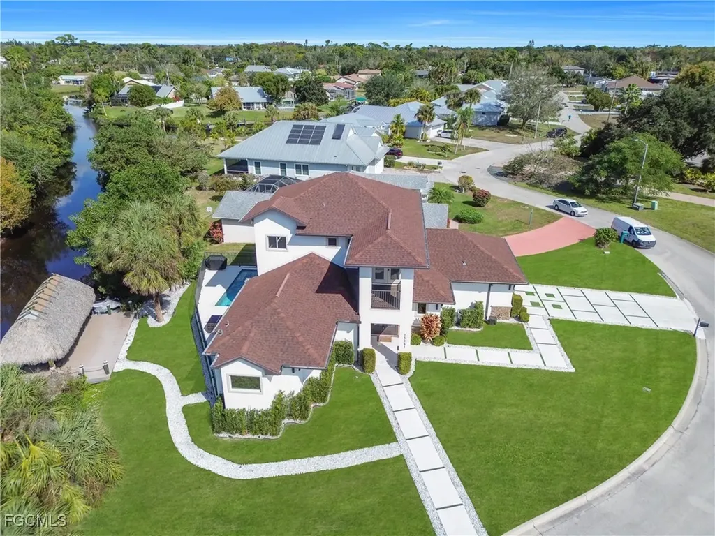 15361 River Cove Court North Fort Myers FL 33917