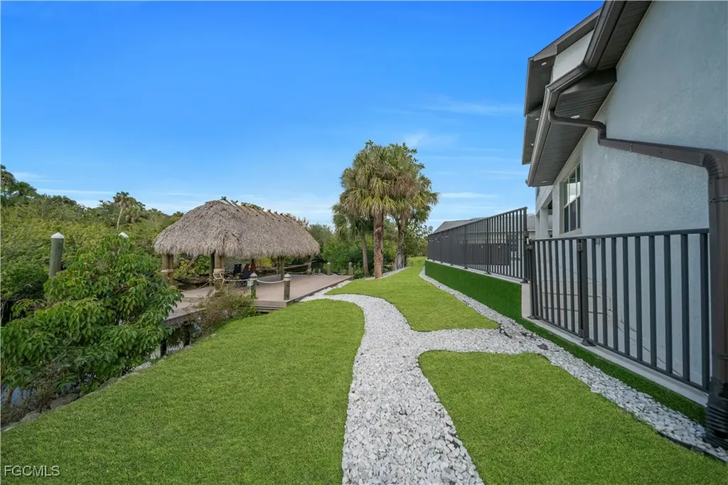 15361 River Cove Court North Fort Myers FL 33917