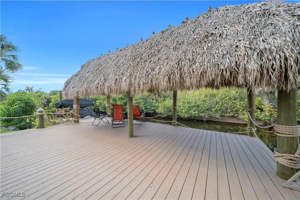 15361 River Cove Court North Fort Myers FL 33917