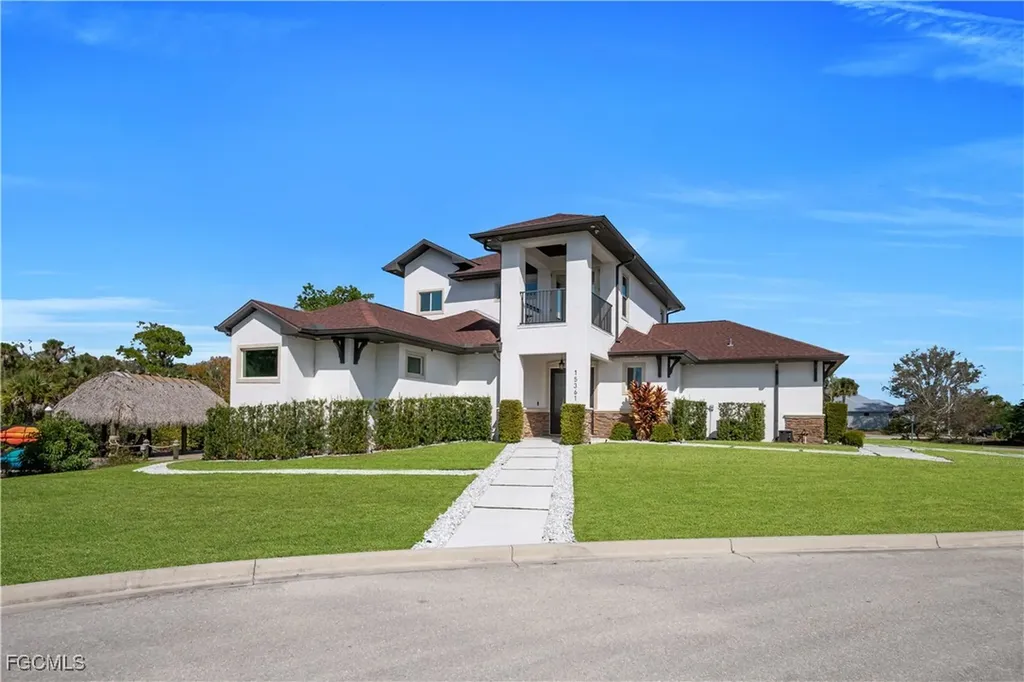 15361 River Cove Court North Fort Myers FL 33917