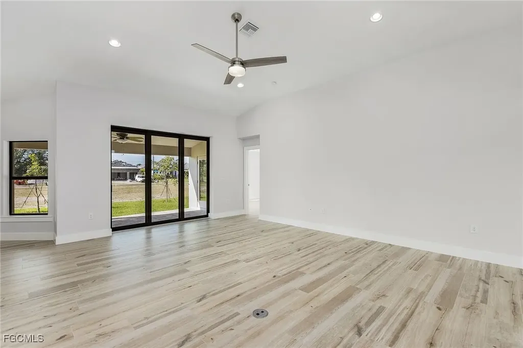 346 SW 28th Place Cape Coral FL 33991