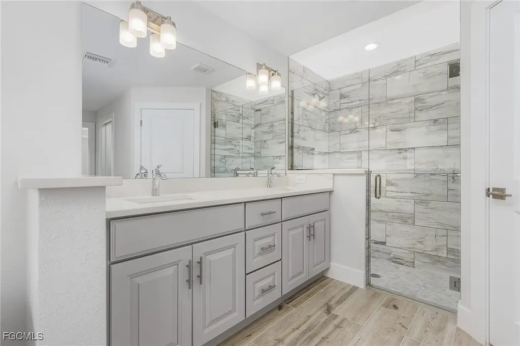 346 SW 28th Place Cape Coral FL 33991