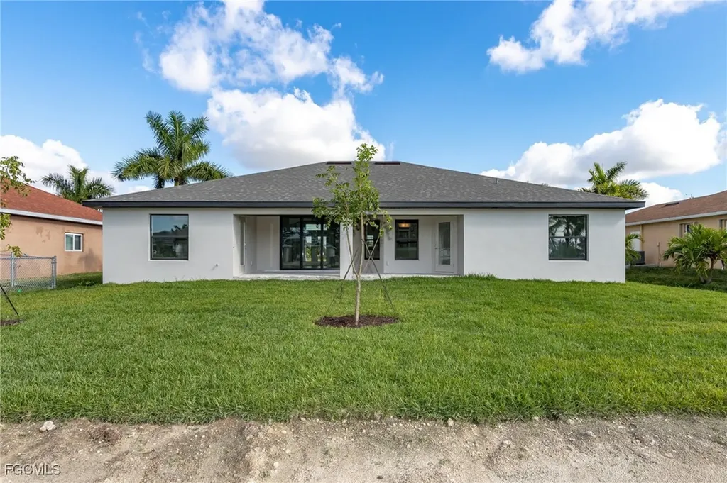 346 SW 28th Place Cape Coral FL 33991