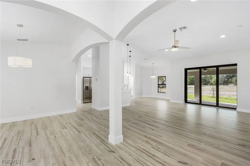 346 SW 28th Place Cape Coral FL 33991