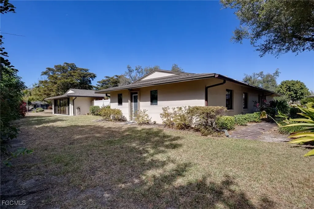 5824 Wild Fig Lane Fort Myers FL 33919