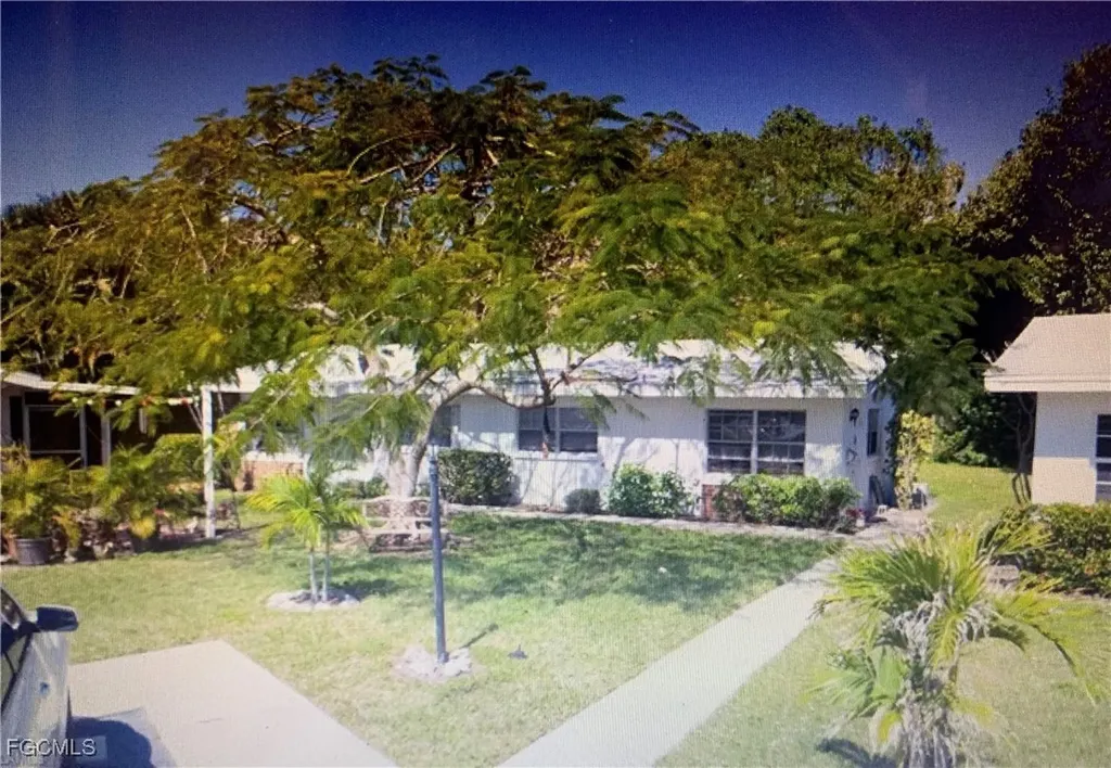 815 Courtington Lane Fort Myers FL 33919