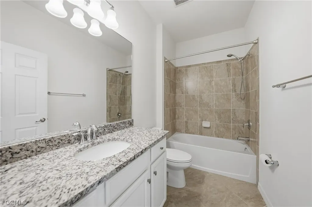 17884 Wayside Bend Punta Gorda FL 33982