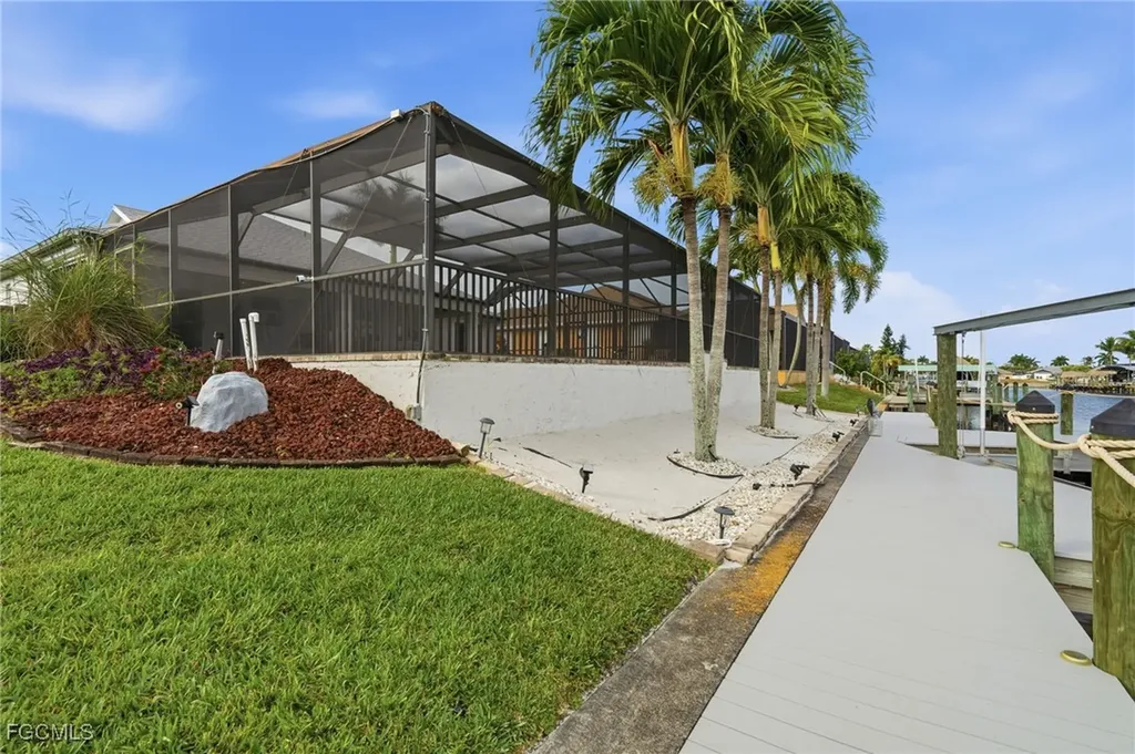2803 SW 34th Terrace Cape Coral FL 33914