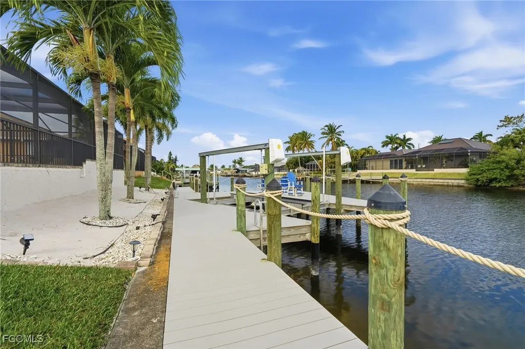 2803 SW 34th Terrace Cape Coral FL 33914