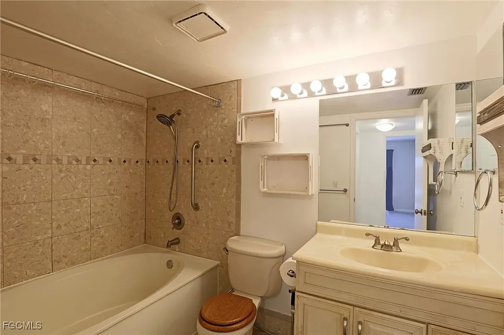12961 Sandpoint Court Fort Myers FL 33919