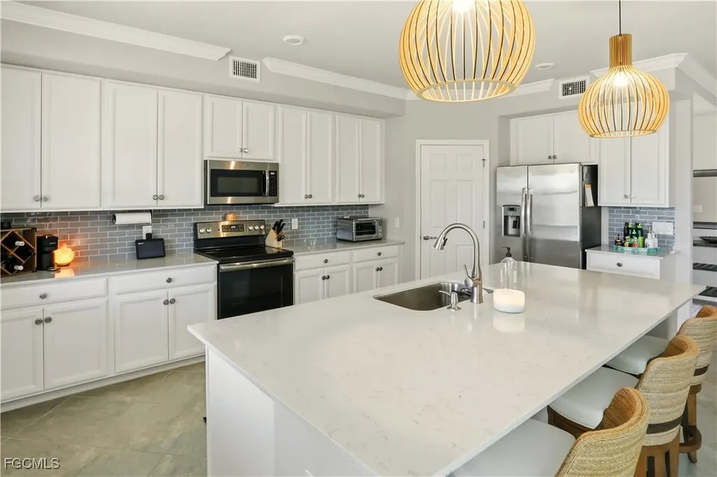 17281 Cherrywood Court Bonita Springs FL 34135