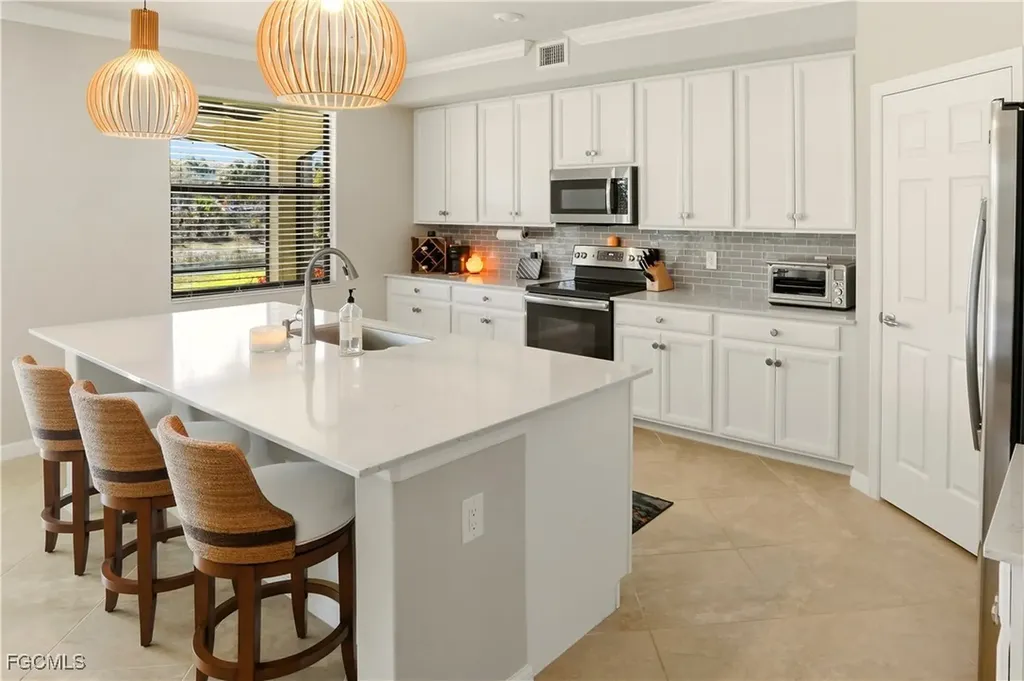 17281 Cherrywood Court Bonita Springs FL 34135