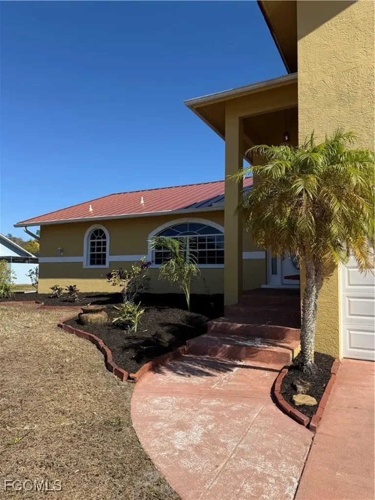 17236 Castleview Drive North Fort Myers FL 33917