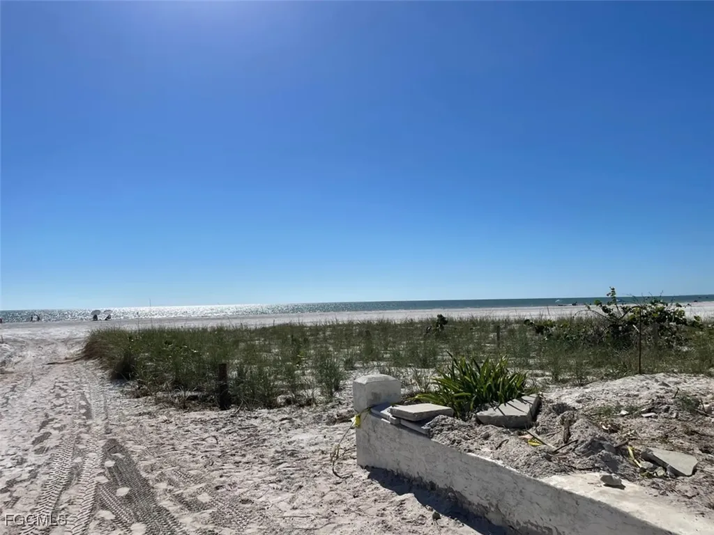 2330-2370 Estero Boulevard Fort Myers Beach FL 33931