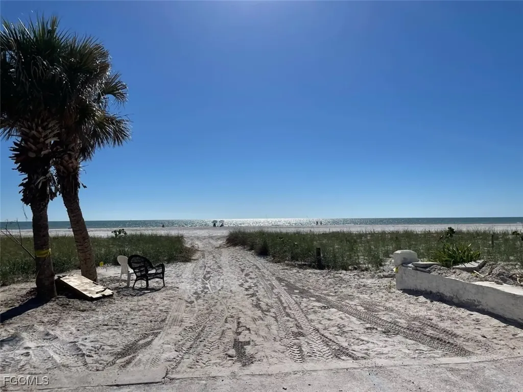 2330-2370 Estero Boulevard Fort Myers Beach FL 33931