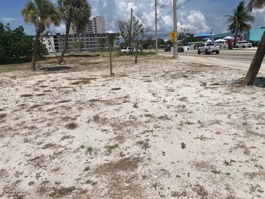 2330-2370 Estero Boulevard Fort Myers Beach FL 33931